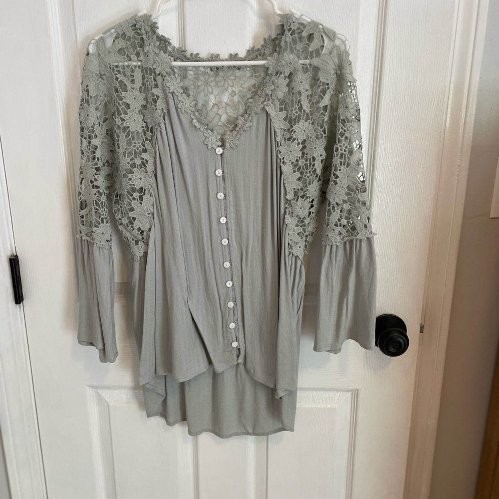 Green Asymmetrical Ruffled 3/4 Sleeve Blouse